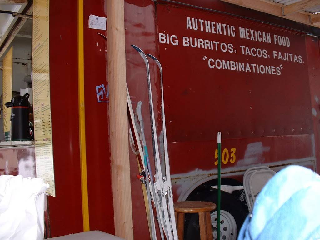 Ploy Thai | restaurant | 304 SW 5th Ave, Portland, OR 97205, USA | 5037505369 OR +1 503-750-5369