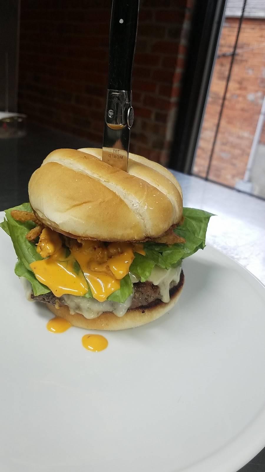 Minhas Kitchen And Winery | restaurant | 1404 13th St, Monroe, WI 53566, USA | 6083285555 OR +1 608-328-5555