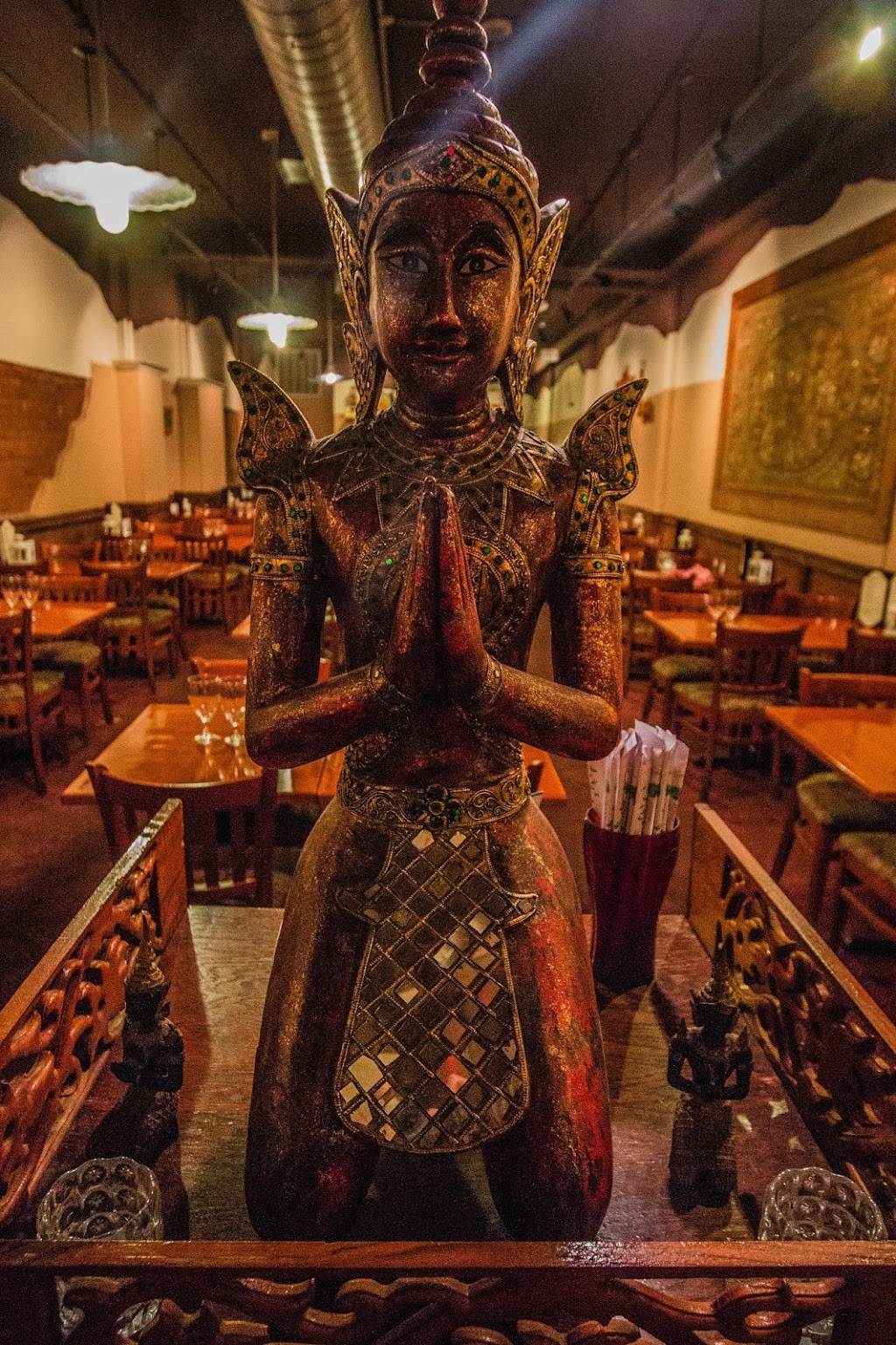 Siam Square Great Barrington | restaurant | 290 Main St, Great Barrington, MA 01230, USA | 4136449119 OR +1 413-644-9119