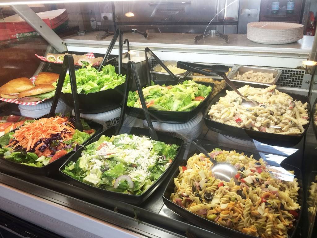 Luciano Express Pizzeria | restaurant | 6301 Northwest Loop 410, San Antonio, TX 78238, USA | 2106471288 OR +1 210-647-1288