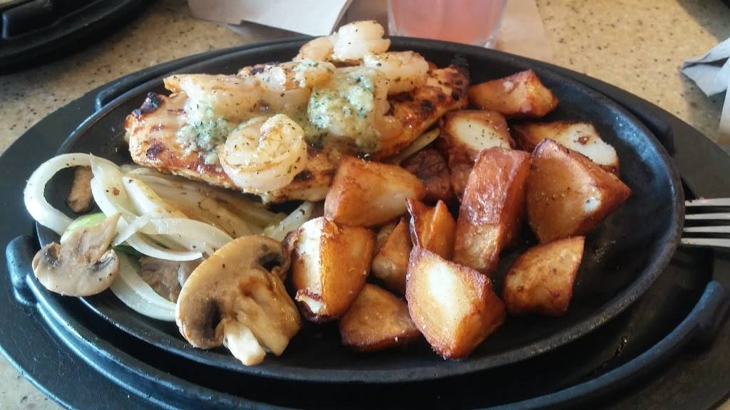 Applebees Grill + Bar | restaurant | 6110 E 82nd St, Indianapolis, IN 46250, USA | 3175778250 OR +1 317-577-8250