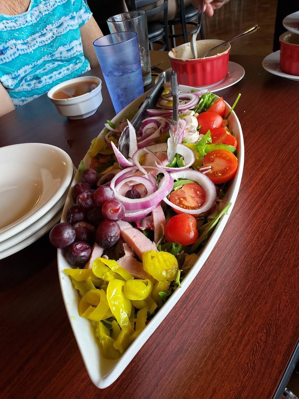 Racitis Family Restaurant | restaurant | 73475 Twentynine Palms Highway, Twentynine Palms, CA 92277, USA | 7609109331 OR +1 760-910-9331