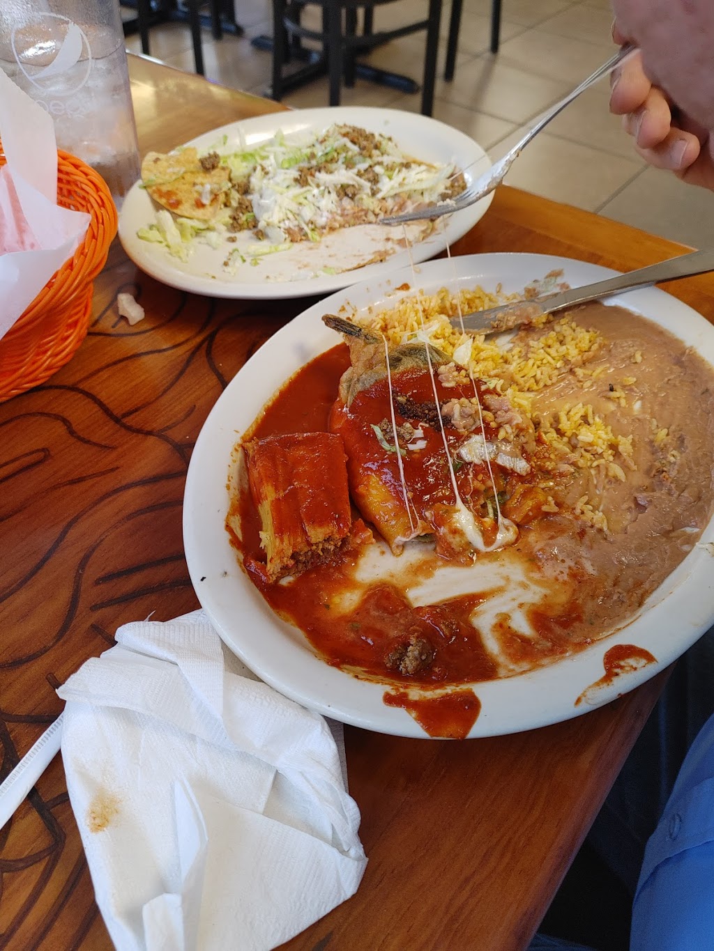 La Chiquita Restaurant | restaurant | 133 Taylor Rd, Clarksville, AR 72830, USA | 4797057022 OR +1 479-705-7022