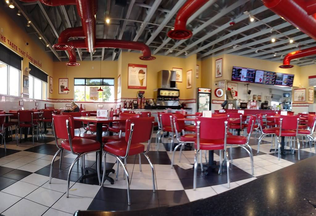 Freddys Frozen Custard & Steakburgers | restaurant | 10201 Central Ave NE, Albuquerque, NM 87123, USA | 5052379605 OR +1 505-237-9605