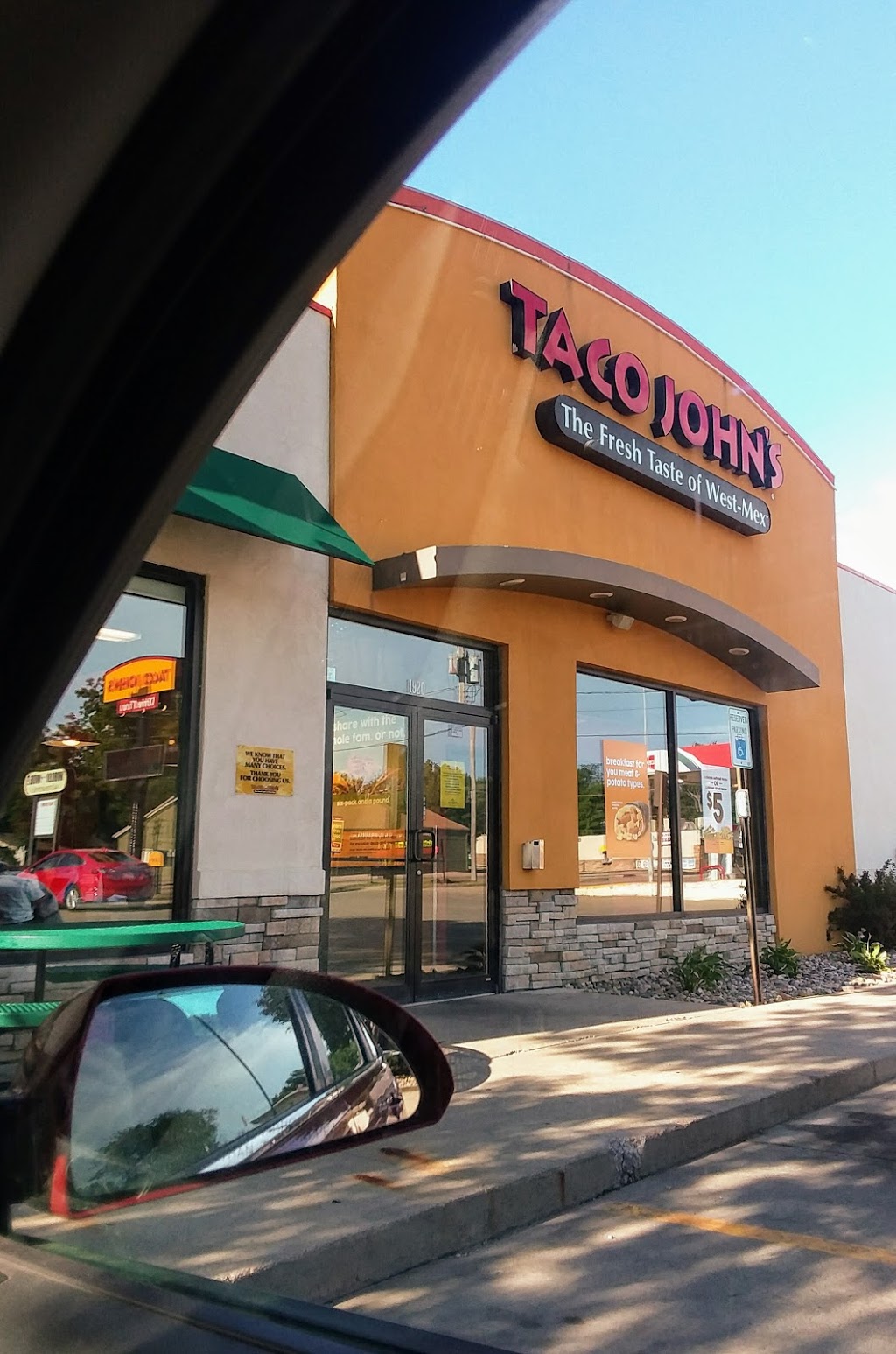 Taco Johns | restaurant | 1920 W 12th St, Sioux Falls, SD 57104, USA | 6053388518 OR +1 605-338-8518