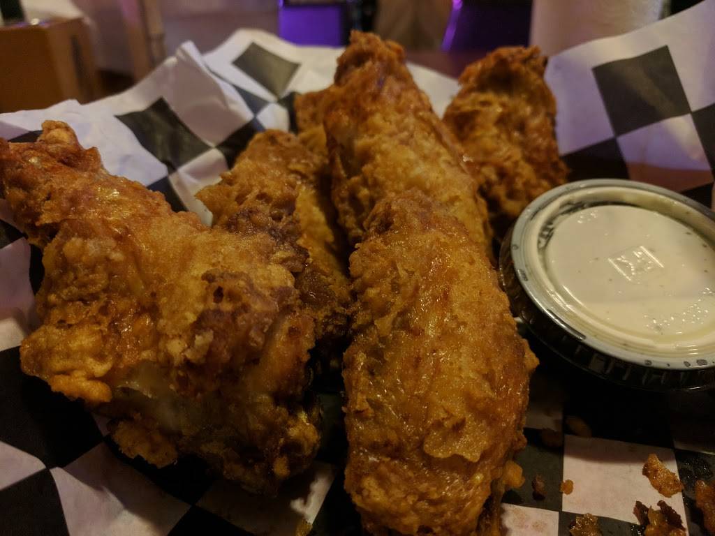 Wahoos Restaurant & Bar | restaurant | 8654 E S Topaz Ct, Gold Canyon, AZ 85118, USA | 4809833333 OR +1 480-983-3333