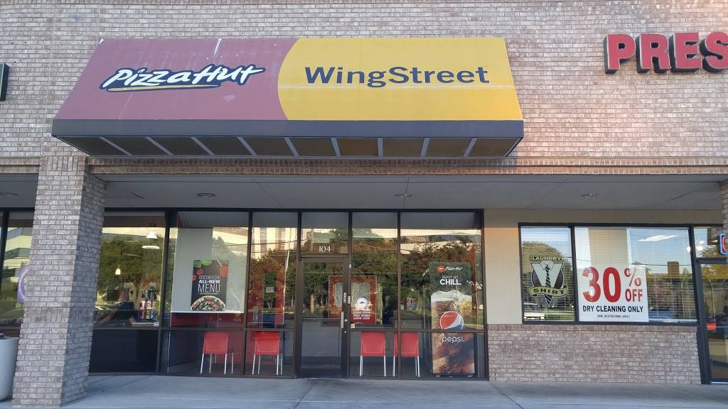Pizza Hut | restaurant | 14760 Preston Rd Suite 104, Dallas, TX 75254, USA | 9722338844 OR +1 972-233-8844