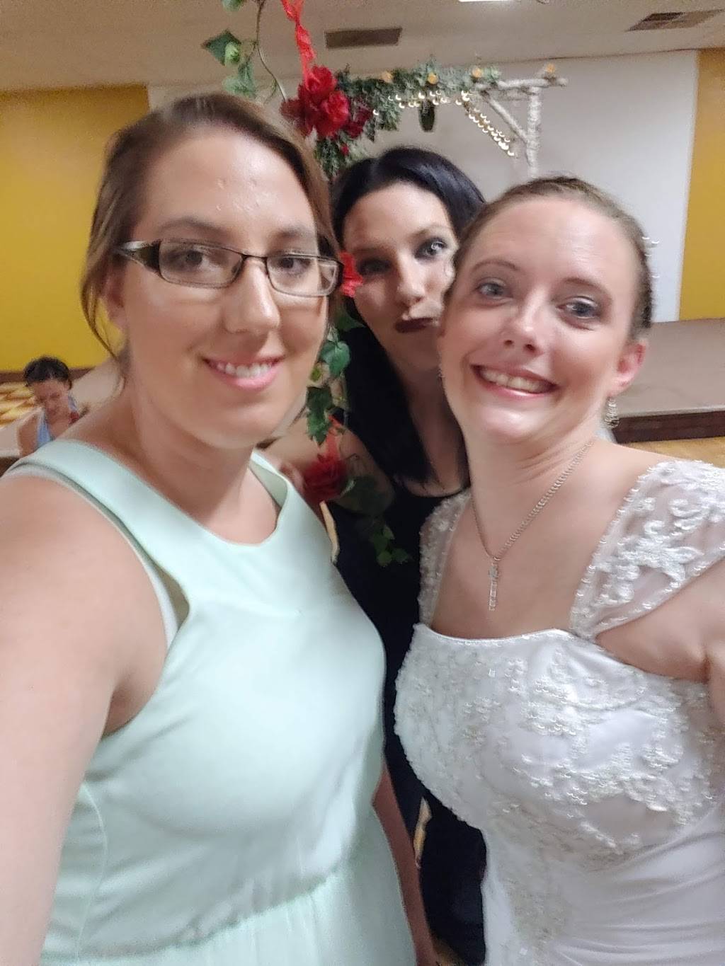 Whistle Inn | restaurant | W5595 Depot St, Nichols, WI 54152, USA | 9205252005 OR +1 920-525-2005