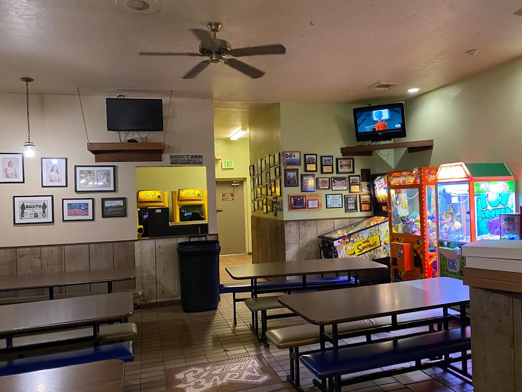 Pizza Barn | restaurant | 1981 W Williams Ave, Fallon, NV 89406, USA | 7754237155 OR +1 775-423-7155