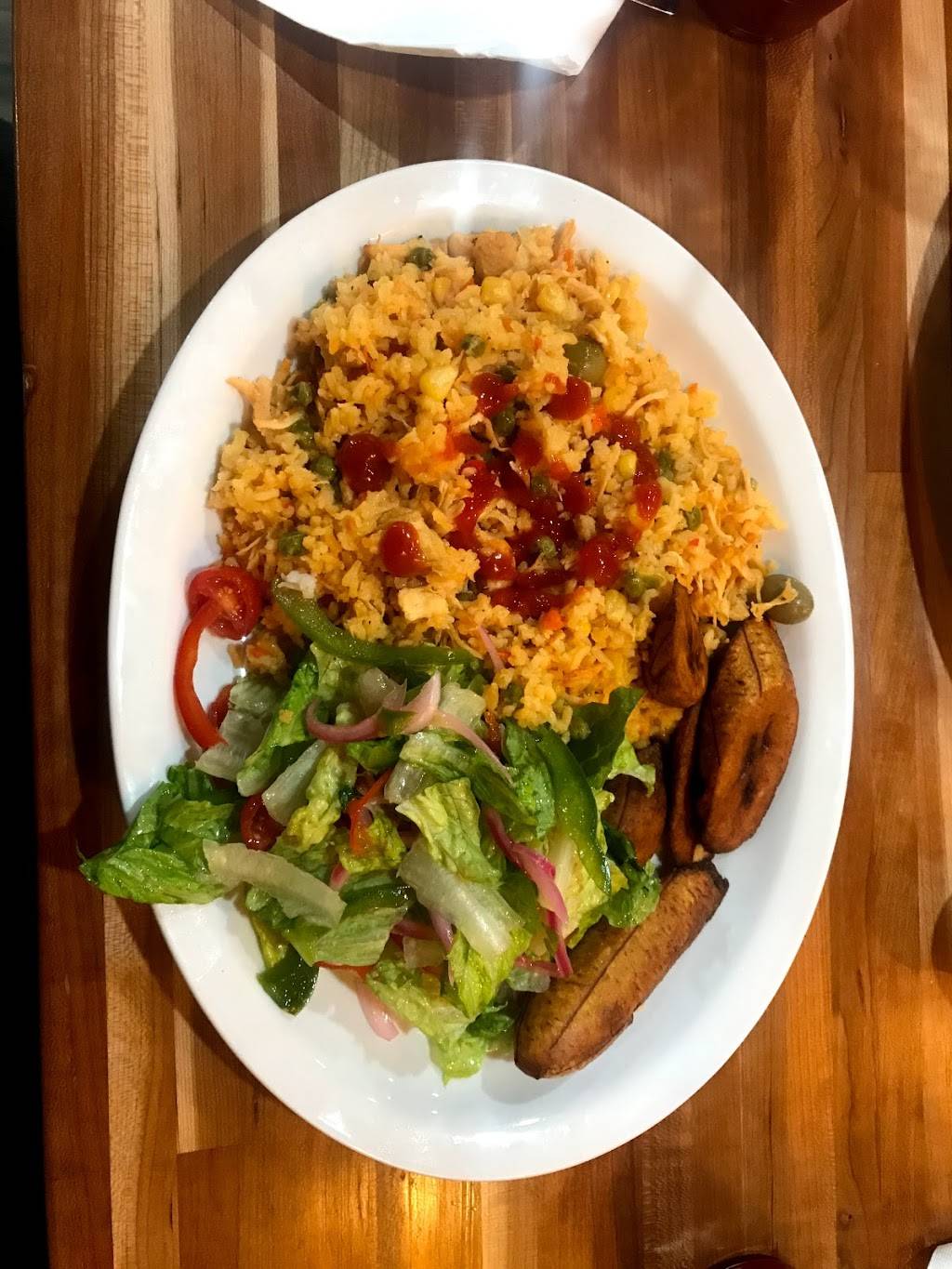 Cafe Colombia Arepas y Mas | restaurant | 350 Broadway, Newburgh, NY 12550, USA | 8452454716 OR +1 845-245-4716