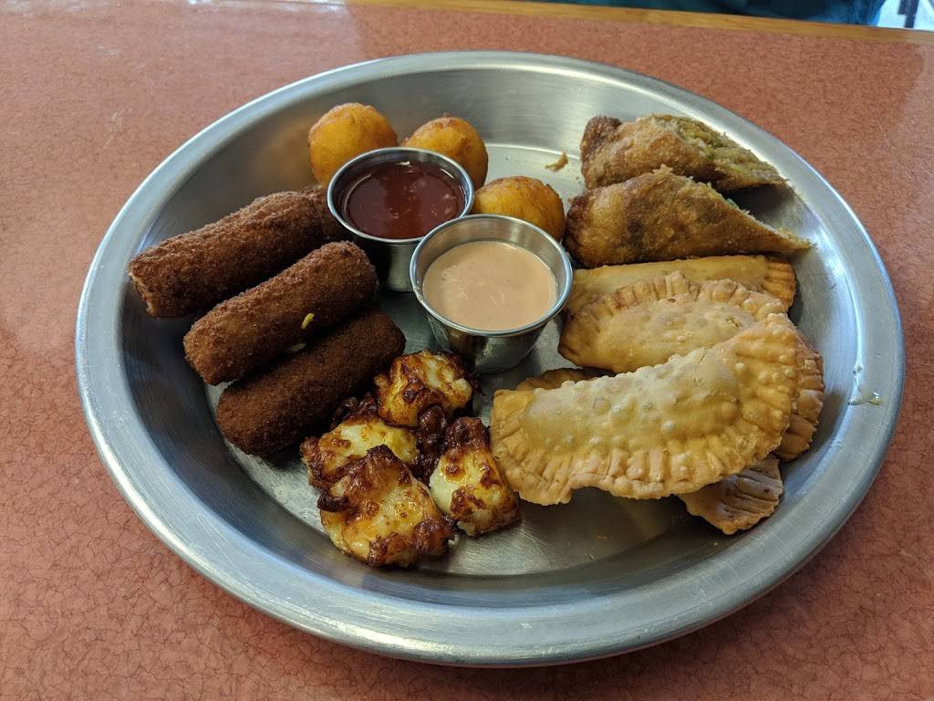 Sabor Latino Puerto Rican Cuisine & Gallery | restaurant | 777 Deltona Blvd, Deltona, FL 32725, USA | 3867427469 OR +1 386-742-7469