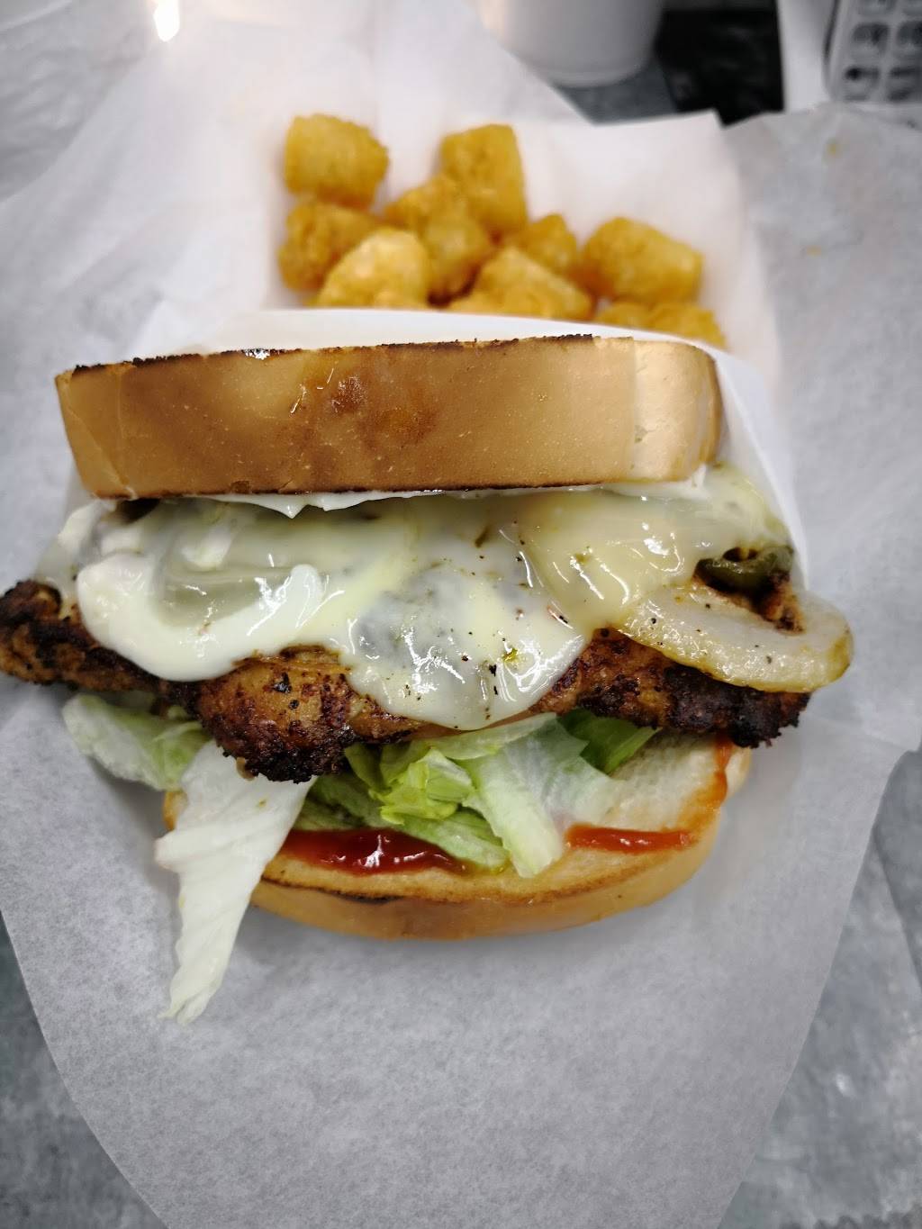 Navajo Burger (W/menu) | restaurant | 7028 Navajo Trail, Fort Worth, TX 76135, USA | 8172379992 OR +1 817-237-9992