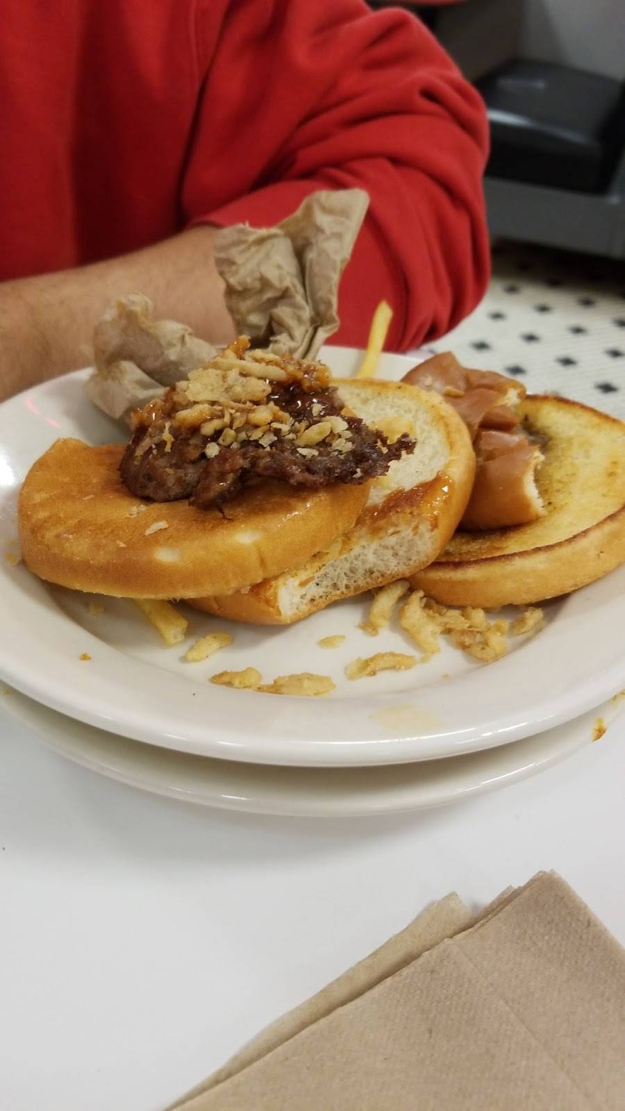 Steak n Shake | restaurant | 4120 Ellsworth Rd, Ypsilanti, MI 48197, USA | 7345284006 OR +1 734-528-4006