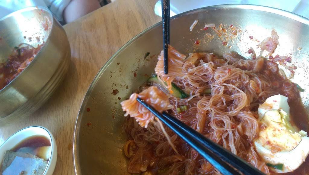 Choiga Naeng Myun 최가냉면 | restaurant | 110 Broad Ave, Palisades Park, NJ 07650, USA | 2019456300 OR +1 201-945-6300