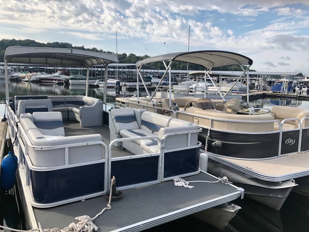 Hoosier Hills Marina | restaurant | 10306 E Lick Fork Marina, Celestine, IN 47521, USA | 8126783313 OR +1 812-678-3313