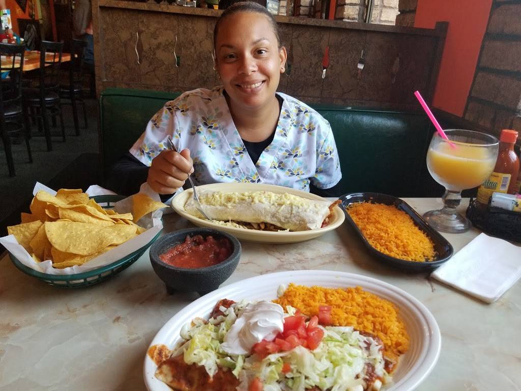 El Rancho | restaurant | 1666 W Exchange St, Akron, OH 44313, USA | 3308643300 OR +1 330-864-3300