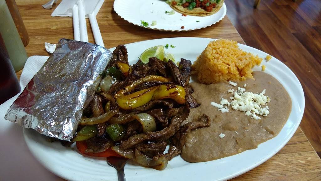 La Tejana Taqueria | restaurant | 3149 N Lindbergh Blvd, St Ann, MO 63074, USA | 3142918500 OR +1 314-291-8500