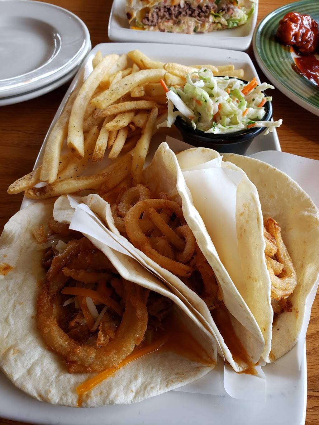 Applebees Grill + Bar | restaurant | 6845 E State St, Rockford, IL 61108, USA | 8152268818 OR +1 815-226-8818