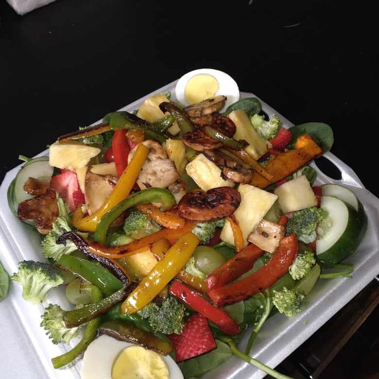 Qs Mobile Kitchen LLC | restaurant | 5350 W Third St, Dayton, OH 45417, USA | 9377157227 OR +1 937-715-7227