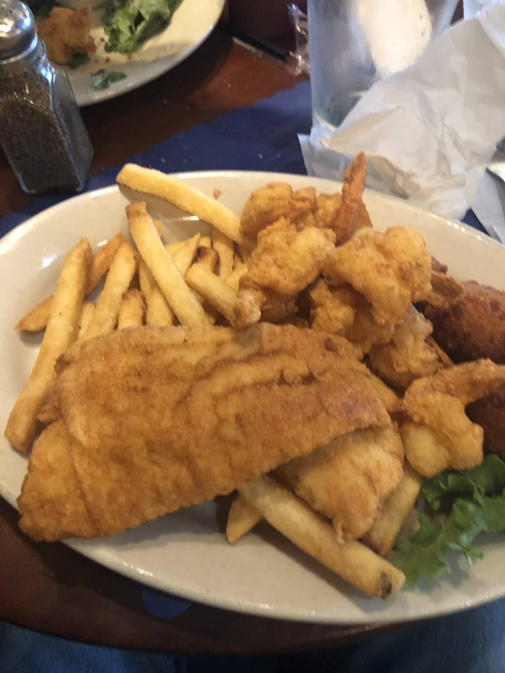 Simmer Down Lakeside Grill | restaurant | 315 N Lake Ave, Lake Butler, FL 32054, USA | 3864960844 OR +1 386-496-0844