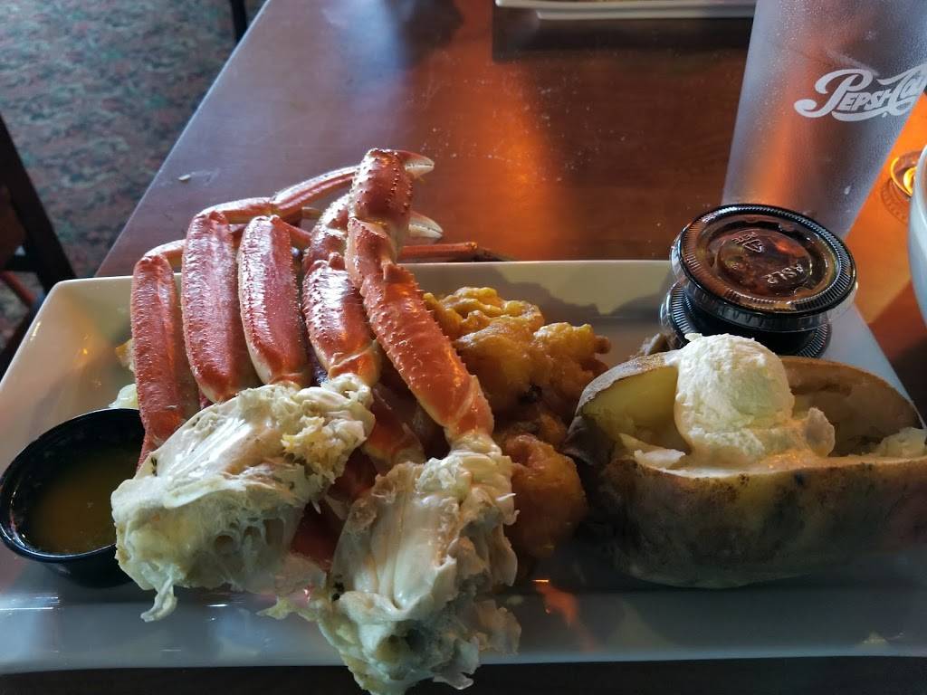 Harbor House Restaurant | restaurant | 34250 Groesbeck Hwy, Clinton Twp, MI 48035, USA | 5867916070 OR +1 586-791-6070