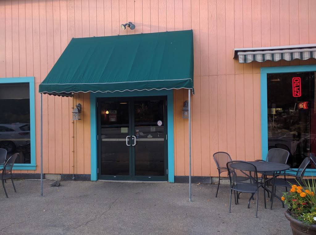 Loco Cocos Tacos | restaurant | 36 Walker St, Kittery, ME 03904, USA | 2074389322 OR +1 207-438-9322