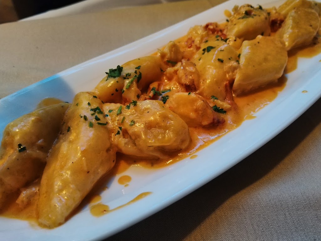 Ristorante Aroma | restaurant | 1120 Pine St, Philadelphia, PA 19107, USA | 2673145315 OR +1 267-314-5315