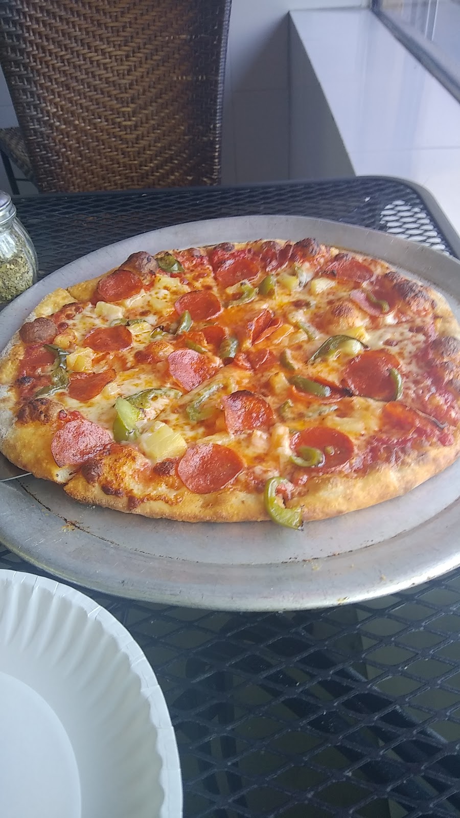 Bari Pizza | meal delivery | 17168 W Dixie Hwy, North Miami Beach, FL 33160, USA | 3059456309 OR +1 305-945-6309