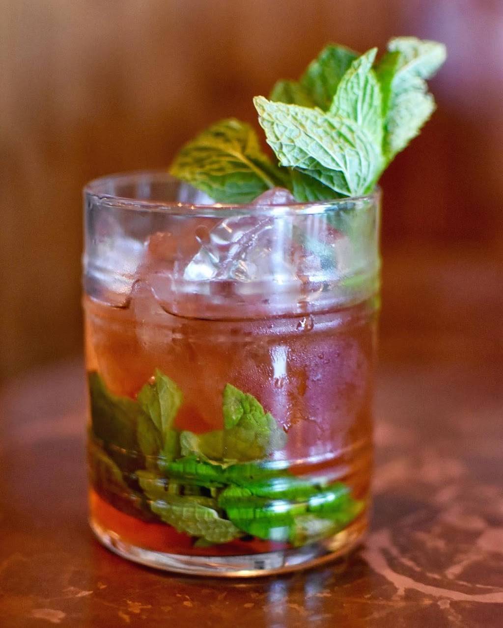 Hideaway Burger Bar | restaurant | 219 SE Main St, Minneapolis, MN 55414, USA | 6123794404 OR +1 612-379-4404