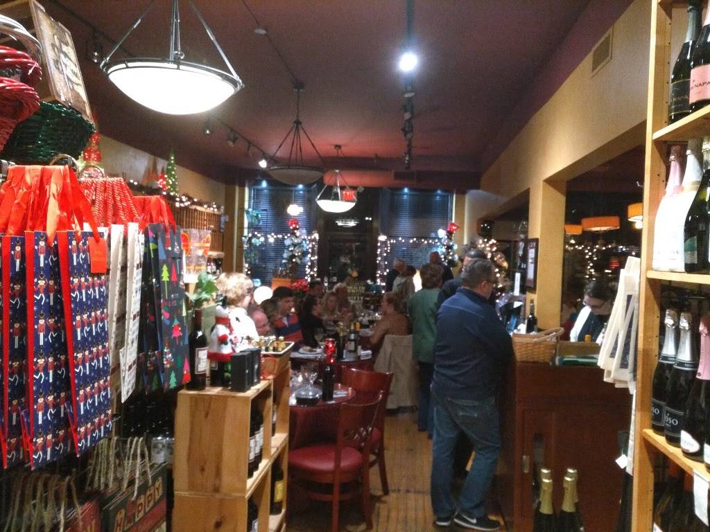 Martys Hops & Vines | restaurant | 6110 Hamilton Ave, Cincinnati, OH 45224, USA | 5136814222 OR +1 513-681-4222
