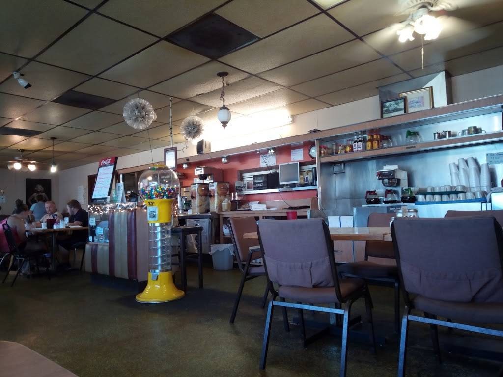 Favorites Restaurant | restaurant | 6318 S Shields Blvd, Oklahoma City, OK 73149, USA | 4056326659 OR +1 405-632-6659