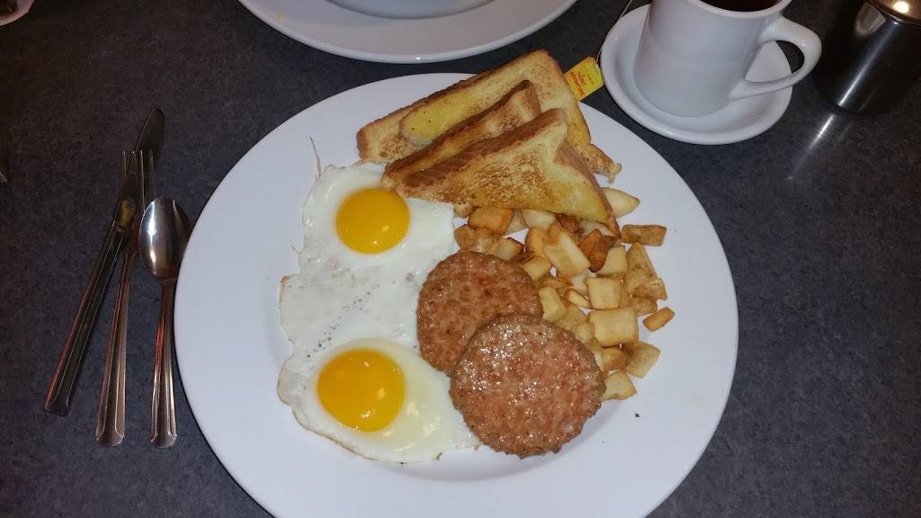 Davidsons Restaurant | restaurant | 3636 Canfield Rd, Canfield, OH 44406, USA | 3307930033 OR +1 330-793-0033