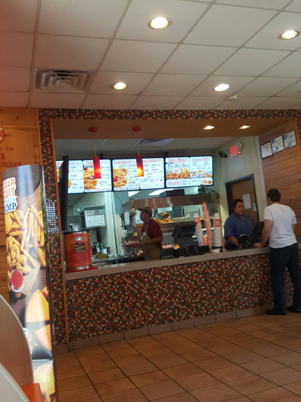 Popeyes Louisiana Kitchen | restaurant | 1917 W 15th St, Plano, TX 75075, USA | 9724238808 OR +1 972-423-8808