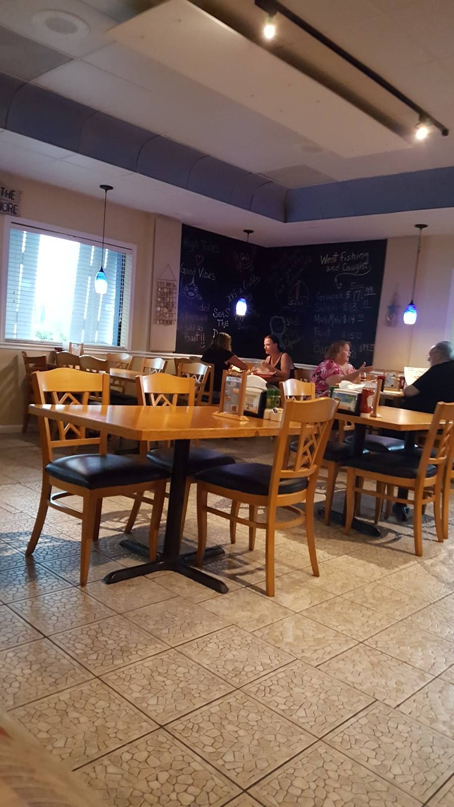 Shells Seafood Restaurant - St Pete Beach | restaurant | 7081 Gulf Blvd, St Pete Beach, FL 33706, USA | 7278260729 OR +1 727-826-0729