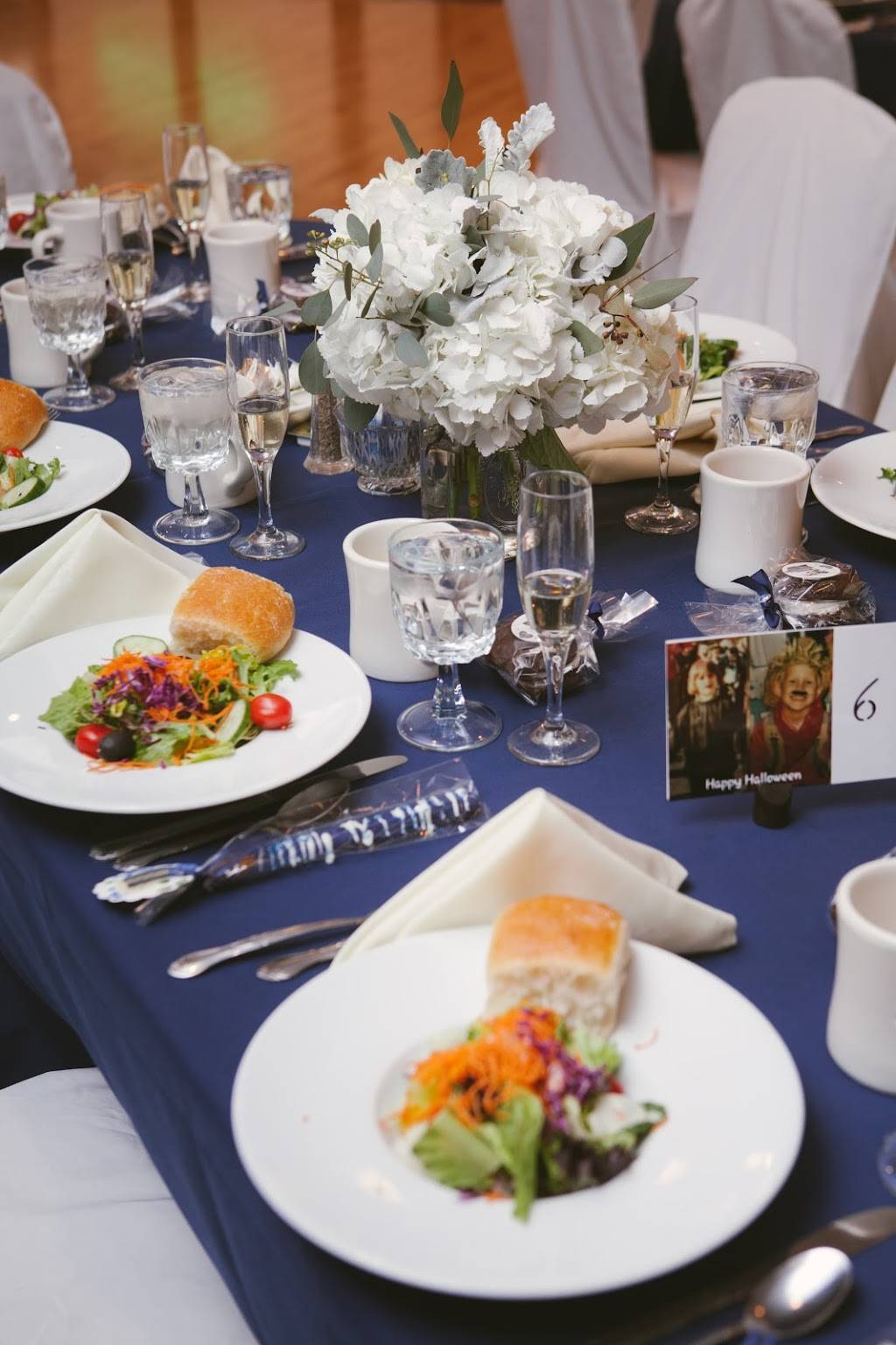 The Birchwood of Polish Town | restaurant | 512 Pulaski St, Riverhead, NY 11901, USA | 6317274449 OR +1 631-727-4449