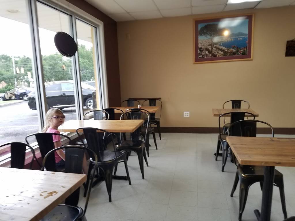 Hot Spot Pizza | restaurant | 3209 Miller Rd, Wilmington, DE 19802, USA | 3027644488 OR +1 302-764-4488