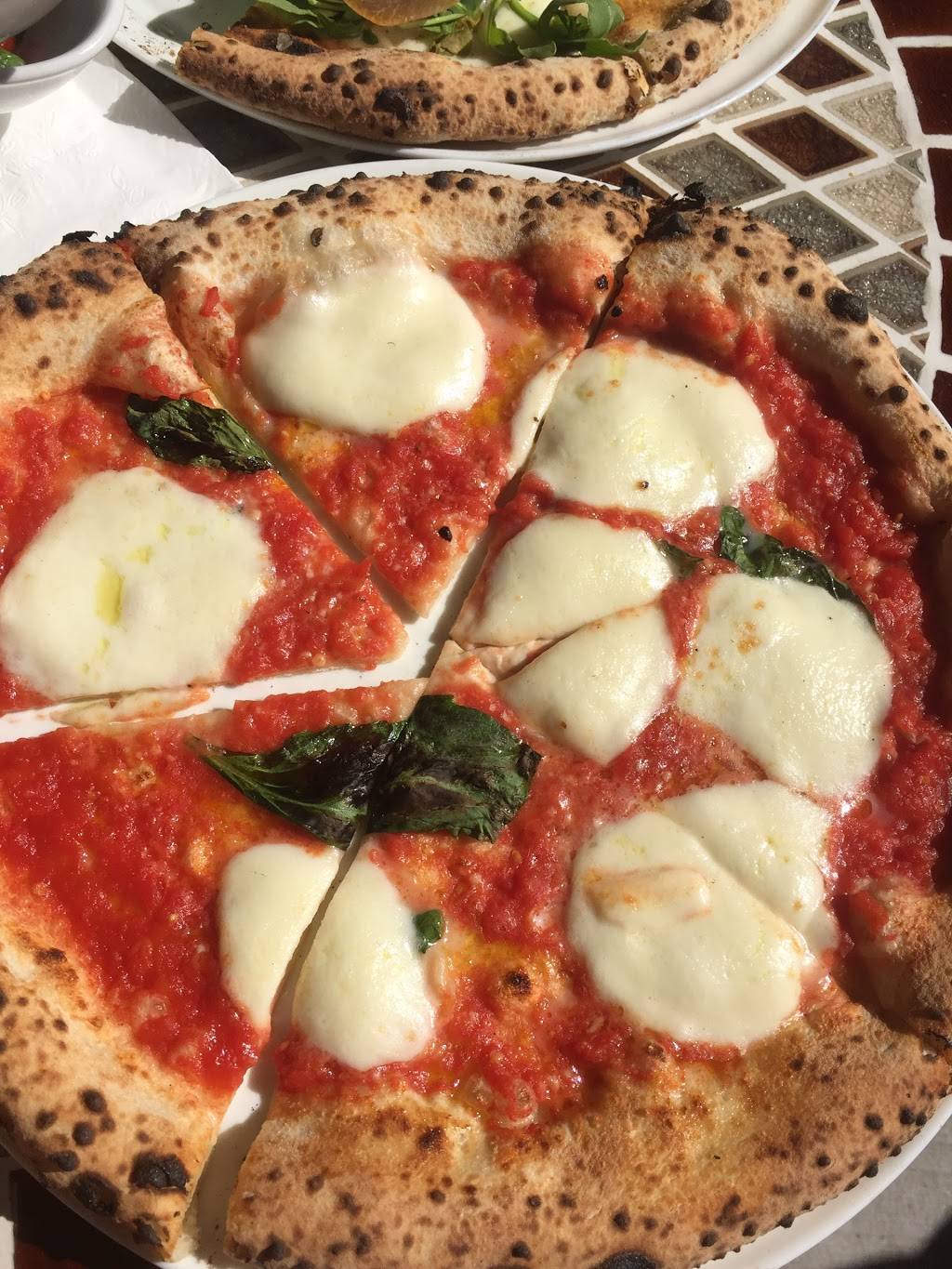 Barrique Wine & Brew Bar | restaurant | 835 Wrigley Dr, Lake Geneva, WI 53147, USA | 2622481948 OR +1 262-248-1948