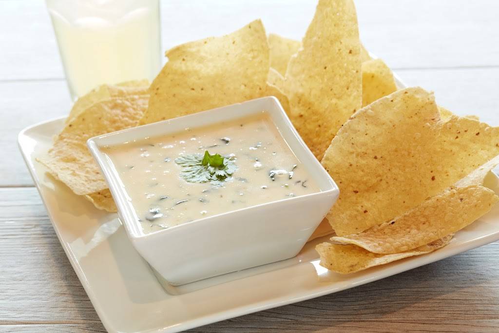 Salty Iguana - Olathe | restaurant | 10478 S Ridgeview Rd, Olathe, KS 66061, USA | 9133109003 OR +1 913-310-9003