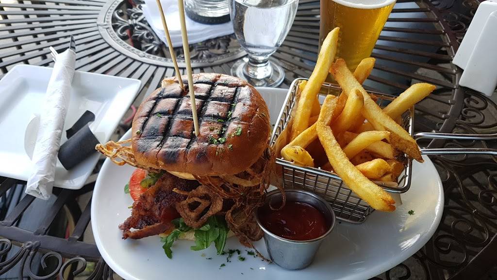 The Griffon House | restaurant | 810 Center St, Lewiston, NY 14092, USA | 7164057291 OR +1 716-405-7291