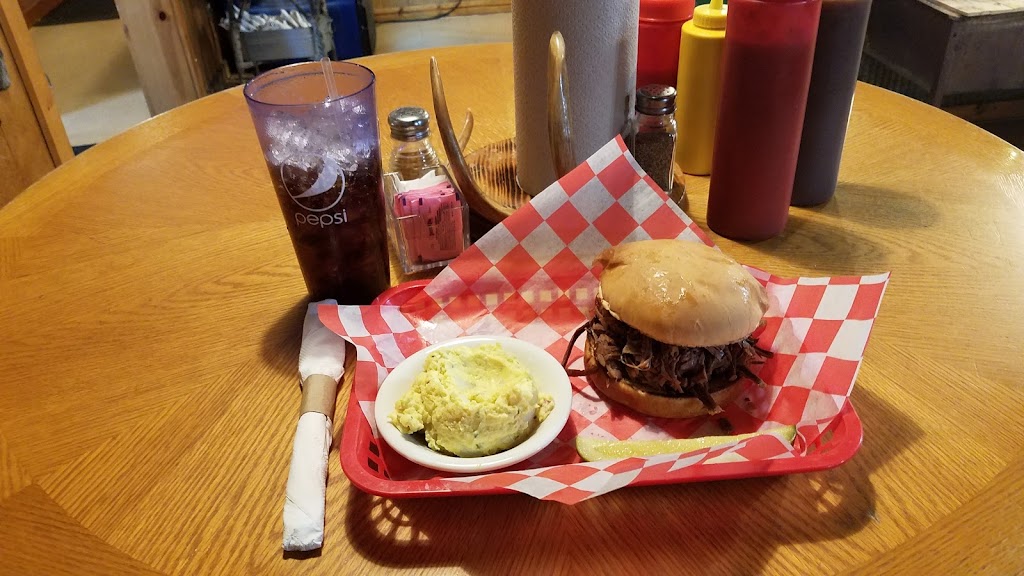 Bucks BBQ and Steakhouse & RV Park And Cabin Rental | restaurant | 1898 US-166 BUS, Sedan, KS 67361, USA | 6207255025 OR +1 620-725-5025