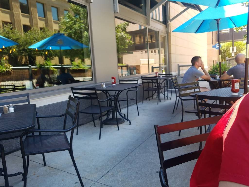 LeadBelly Omaha | restaurant | 3201 Farnam St Suite 6101, Omaha, NE 68131, USA | 4025021713 OR +1 402-502-1713