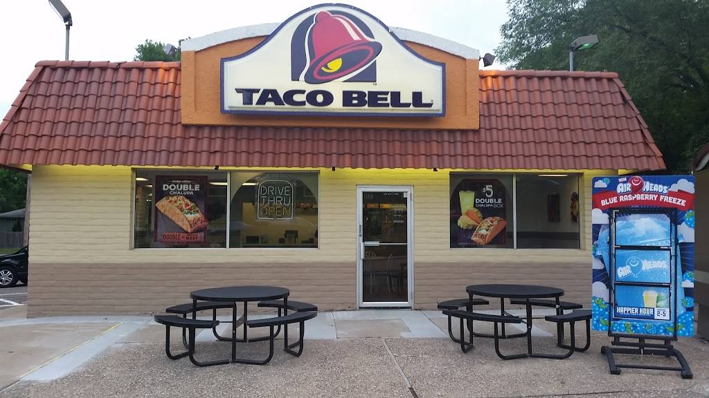Taco Bell | meal takeaway | 15110 MN-7, Minnetonka, MN 55345, USA | 9529333199 OR +1 952-933-3199