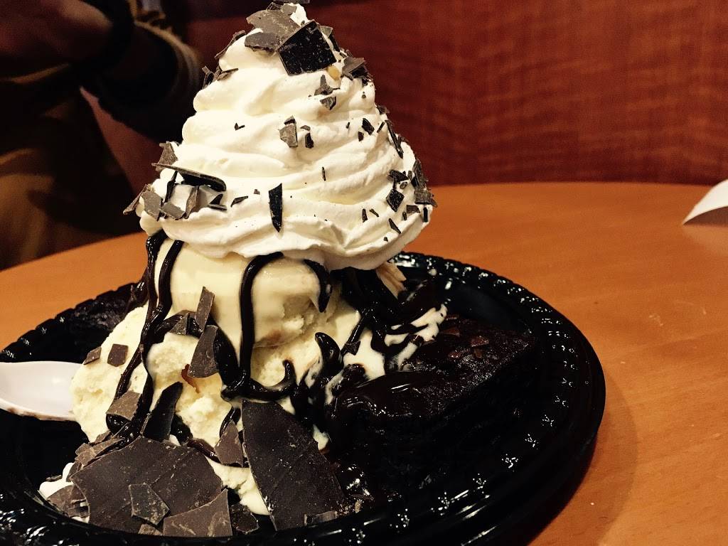 Cold Stone Creamery | bakery | 88-01 Queens Blvd, Elmhurst, NY 11373, USA | 7187600800 OR +1 718-760-0800