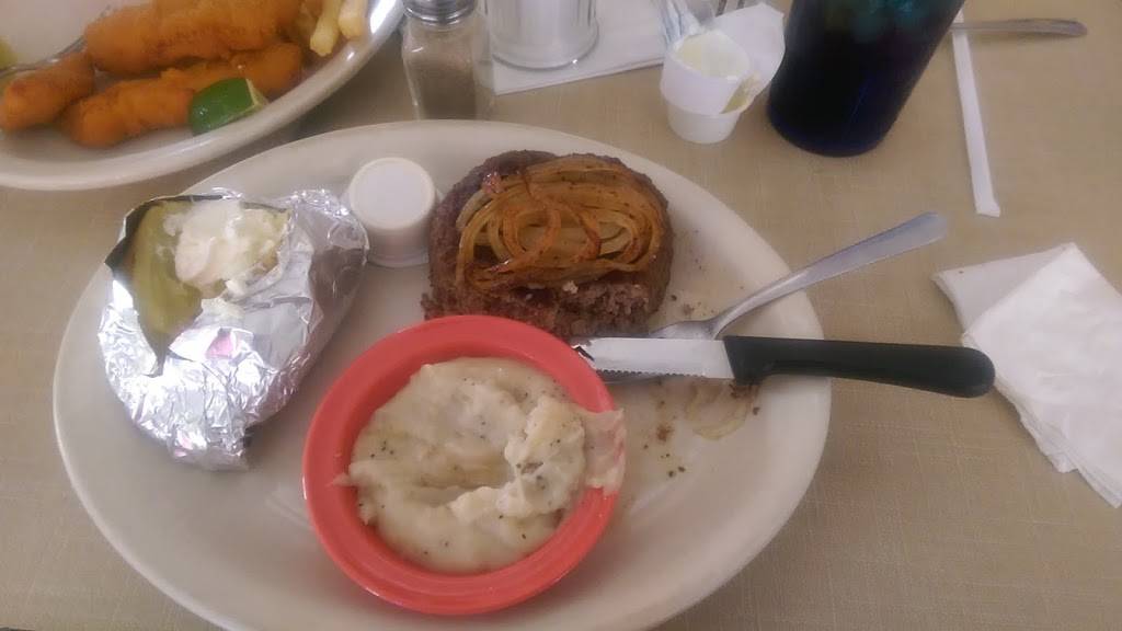 Adolphs Store | restaurant | 6795, 9389 PR 37, Lakehills, TX 78063, USA | 8307512240 OR +1 830-751-2240