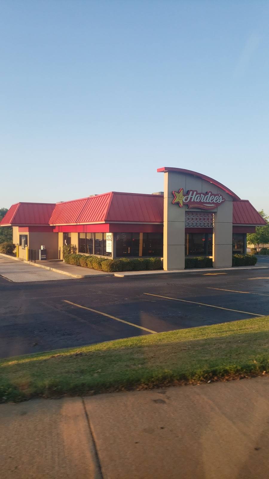 Hardees | restaurant | 1213 Woodruff Rd, Greenville, SC 29607, USA | 8642889007 OR +1 864-288-9007