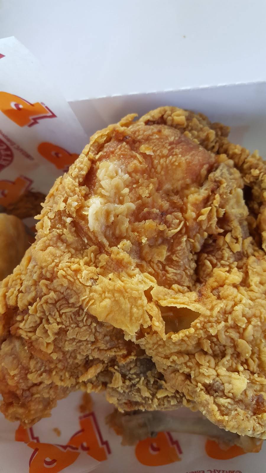 Popeyes Louisiana Kitchen | restaurant | 844 E Roosevelt Rd, Lombard, IL 60148, USA | 6309320200 OR +1 630-932-0200