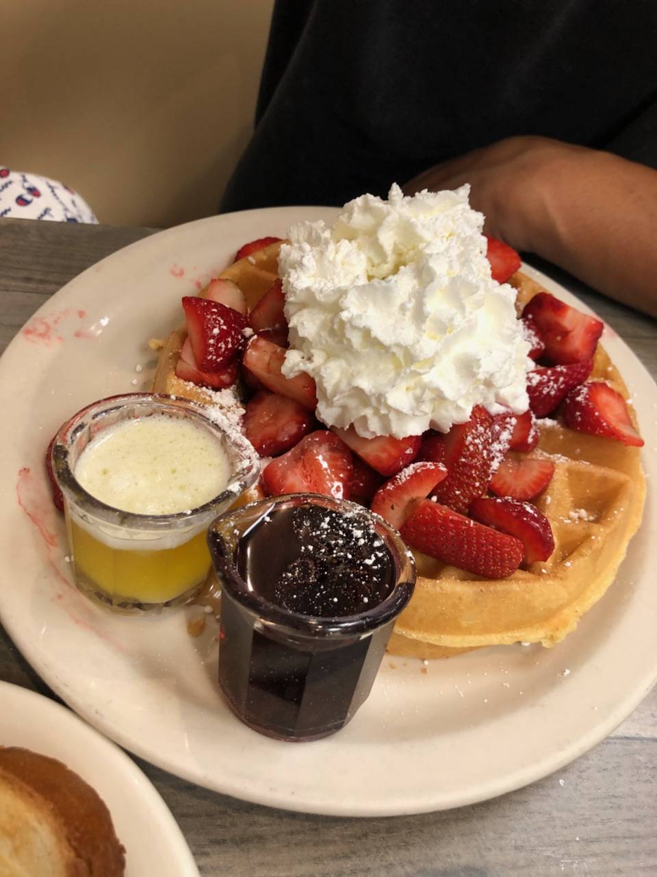 Eggs N Things | restaurant | 2955 Cochran St, Simi Valley, CA 93065, USA | 8055270055 OR +1 805-527-0055