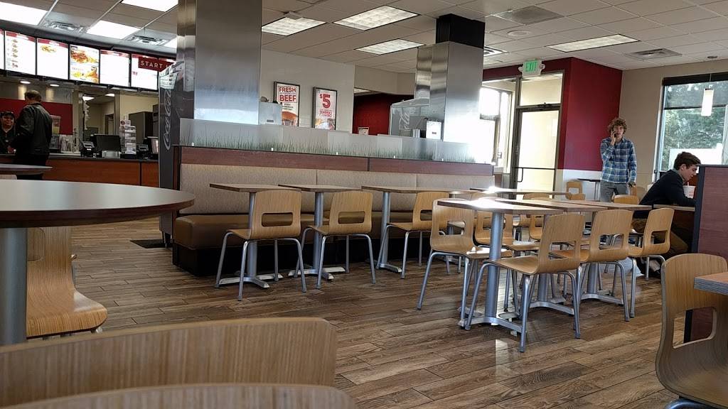 Wendys | restaurant | 6721 S Potomac St, Centennial, CO 80112, USA | 3037069554 OR +1 303-706-9554