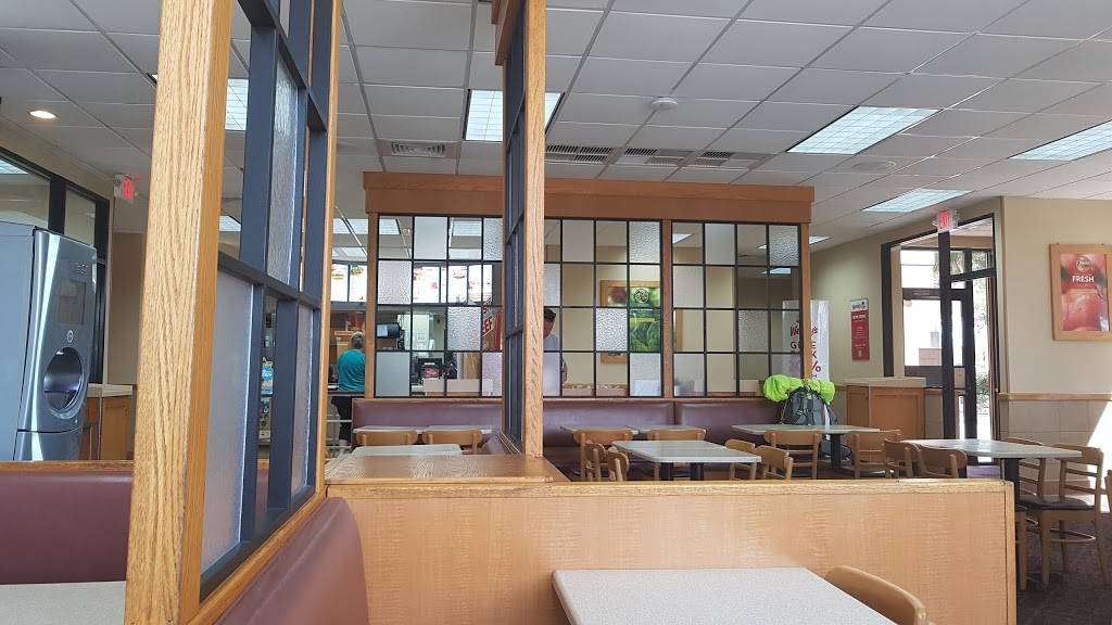 Wendys | restaurant | 5904 20th St E, Ellenton, FL 34222, USA | 9417225232 OR +1 941-722-5232