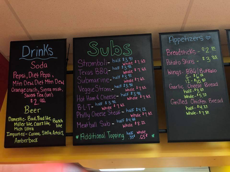 Lous Pizza King | restaurant | 2370 Landmark Way NE #101, Corydon, IN 47112, USA | 8127385400 OR +1 812-738-5400